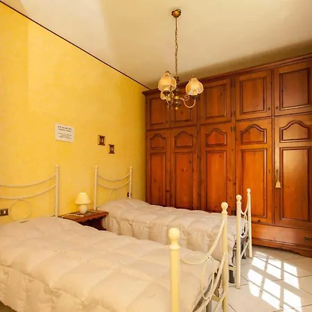 Flumini Sleeps 10 Air Con Wifi Villa *